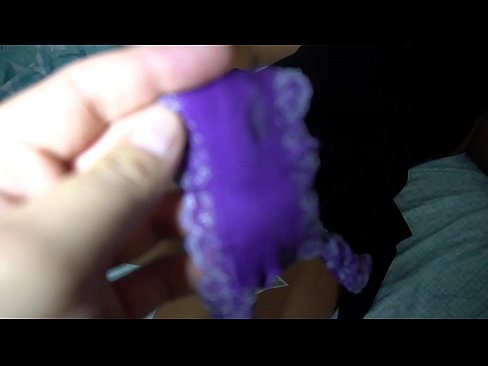 ❤️ Dada yangu alifika akiwa amelewa sana nikamtongoza mpaka akazinduka 